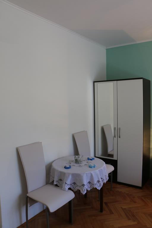 Apartments Milatic Jelsa  Ngoại thất bức ảnh