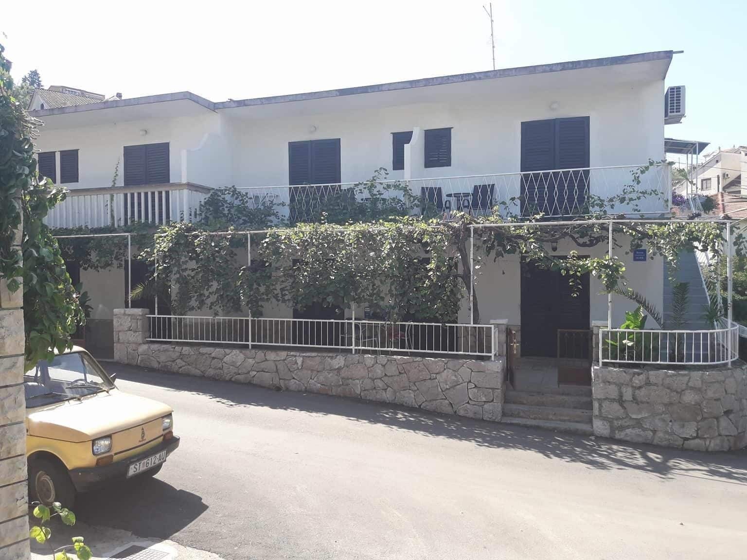 Apartments Milatic Jelsa  Ngoại thất bức ảnh